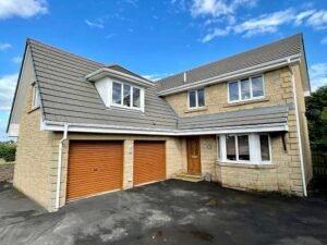 Grey tile roof clean - 5 bedroom detached house